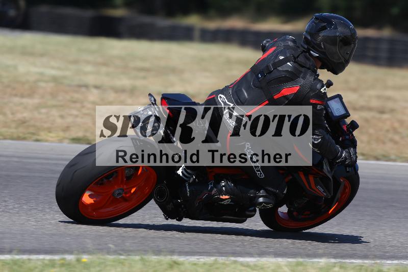 Archiv-2022/50 09.08.2022 MSS und TÖFF Track Day ADR/Gruppe blau/backside